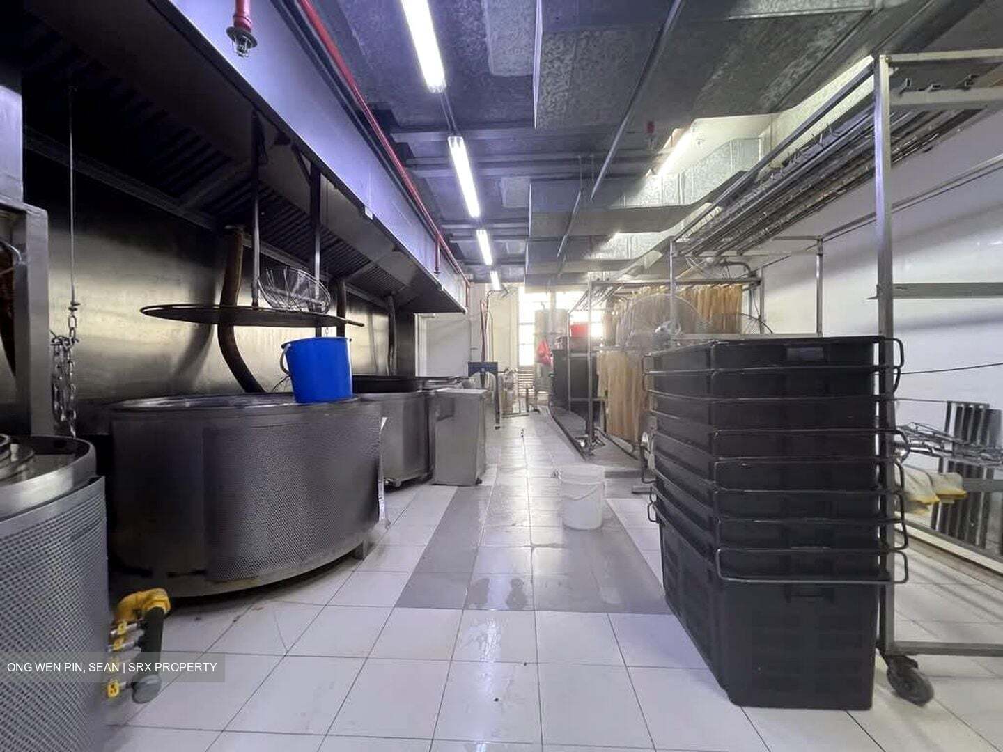 Enterprise One (D14), Factory #605329191